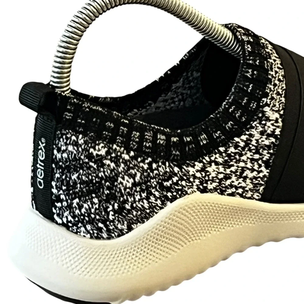 NWOT Aetrex Allie Sneakers Womens 6 6.5 Black Ombre Knit‎ Arch Support